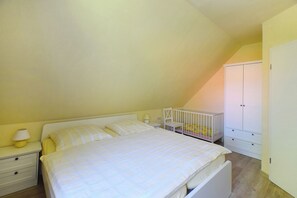 2 soverom, reiseseng for barn og wi-fi (inkludert)