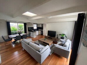 TV - Entire residential home in Tootgarook  / Rye (Tootgarook)