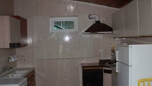 Villa, 2 Bedrooms, Smoking, Patio | Private kitchen - Villa With Private Garden (Syracuse)
