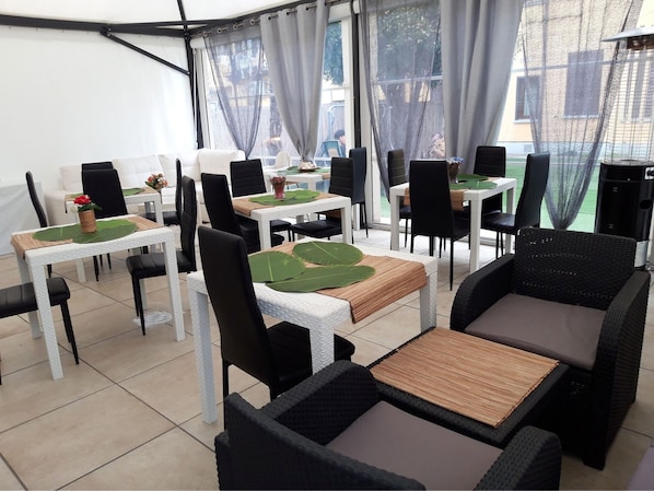 Kamer, 1 slaapkamer, roken, balkon | Woonkamer