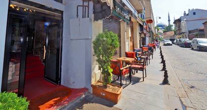 RENOVA OLD CiTY HOTEL