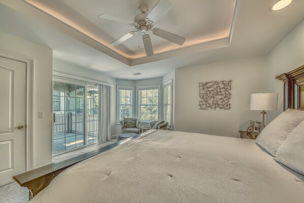 4 bedrooms, iron/ironing board, travel crib, free WiFi