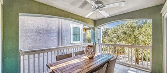 Steps to beach, Voted best house for kids on Hilton Head, pool, 10 foot gaming screen