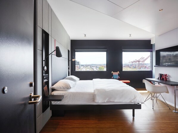 Habitación, 1 cama King size (Mobility Accessible, Roll-In Shower) | Vista a la ciudad