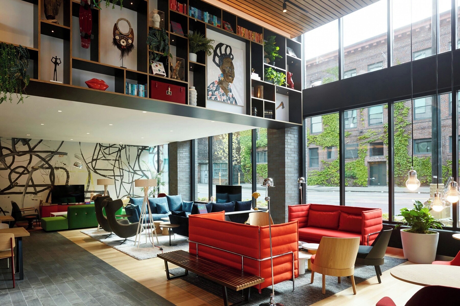 Lobby lounge