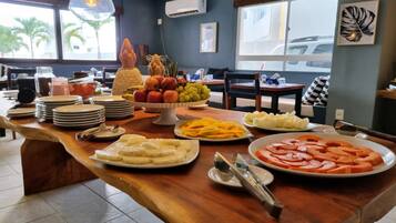 Free daily buffet breakfast