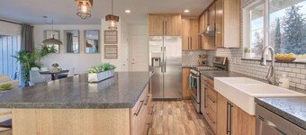 3 Bedroom, 2 Bath, Clean, Bright, Modern Space, in a Quite, Modest Neighborhood 