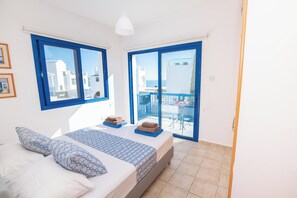 5 chambres, fer et planche à repasser, lit parapluie, Wi-Fi