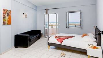 1 habitación, caja de seguridad en la habitación y cuna de viaje