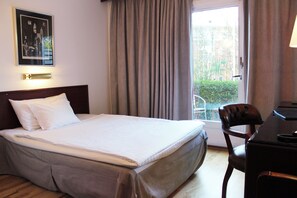 Economy Double Room, Terrace, Garden View | In-room safe, laptop workspace, blackout drapes, iron/ironing board - Place Lund (Lund)