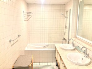 Bathroom - Stunning 2bedroom Balcony Dubai Marina (Dubai)