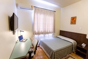 Standard Single Room | Hypo-allergenic bedding, desk, laptop workspace, free WiFi - Partner Hoteis by Almasty (Chapecó)