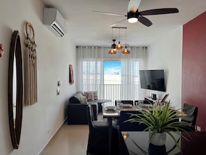 Ălytelevisio, Netflix, kirjoja, suoratoistopalvelut