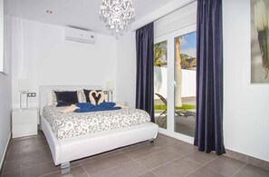 4 chambres, fer et planche à repasser, Wi-Fi, draps fournis