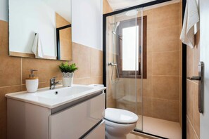 Shower, towels