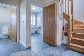 Reception - The Chaffhouse - 4 Bedroom - Llangennith (Swansea)