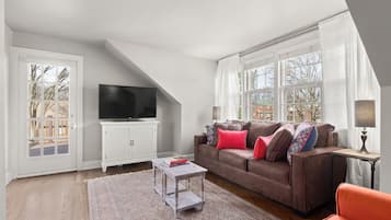 Apartment, Multiple Beds, Kitchen | Living room | 42-inch TV with digital channels