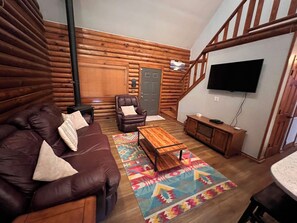 Televisio, takka, DVD-soitin