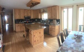Dining - Wooded Private Custom Home (Harbor Springs)