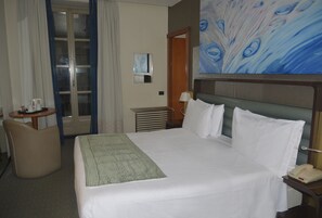 迷你吧、客房内保险箱、隔音、免费 WiFi