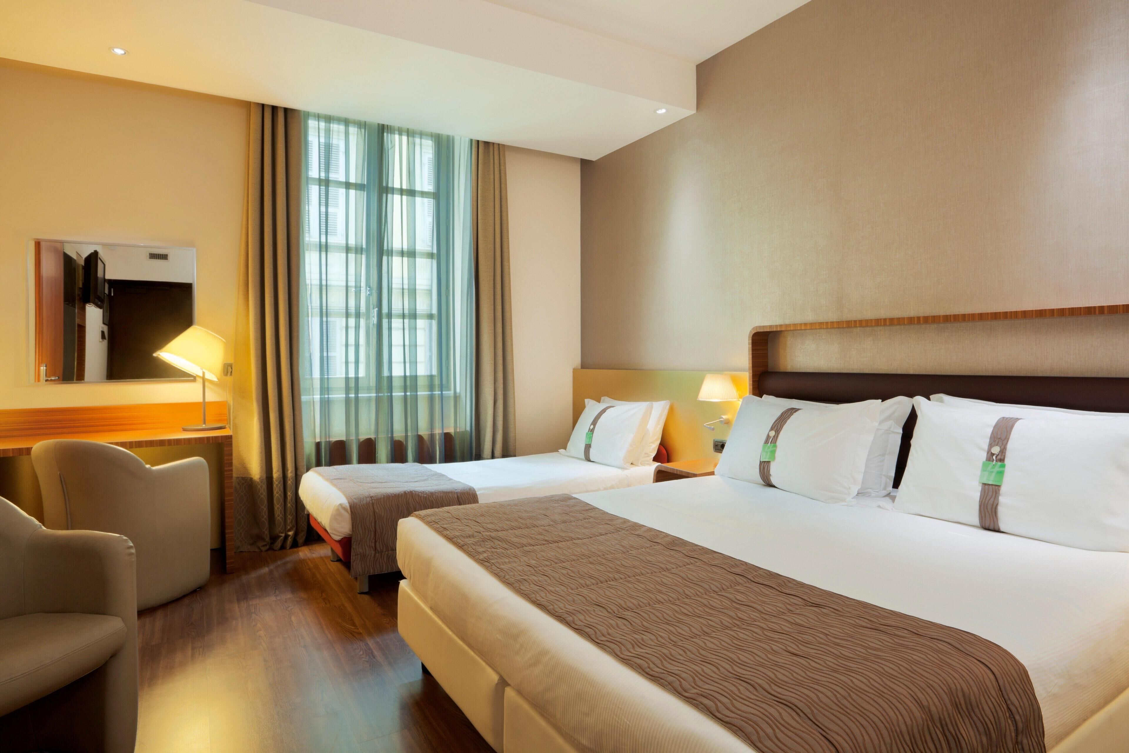 Minibar, in-room safe, soundproofing, free WiFi