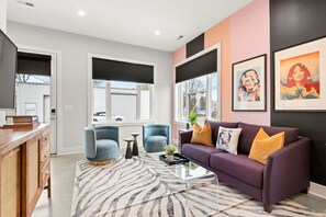 智能电视、立体声音响