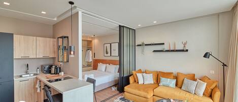 1 室のベッドルーム、アイロン / アイロン台、WiFi (無料)、ベッドシーツ