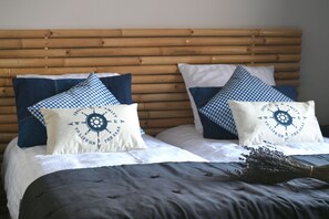 3 habitaciones, tabla de planchar con plancha, cuna de viaje y wifi 