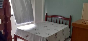 Iron/ironing board, WiFi - Apartment in Canto do Forte, beachfront (PRAIA GRANDE)