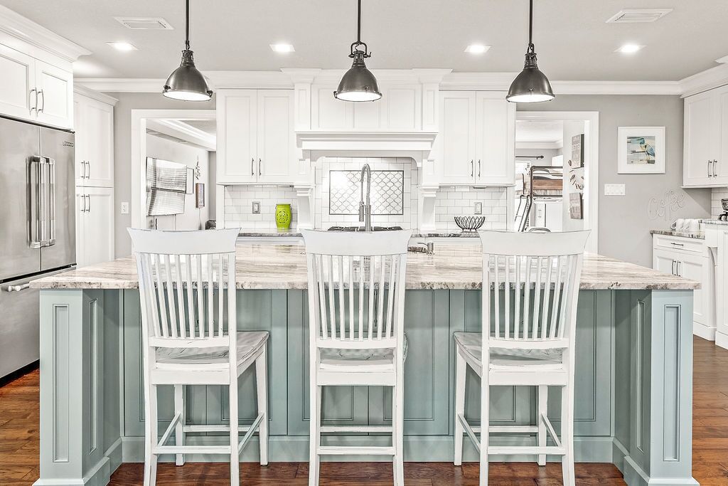 冰箱、微波炉、烤箱、炉灶