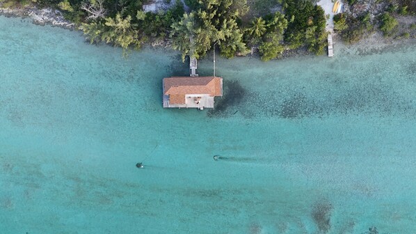 Aerial view - Sunset Point Houseboat, a gem of a place (Fresh Creek)