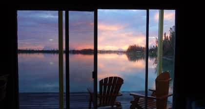 Sunset Point Houseboat, a gem of a place