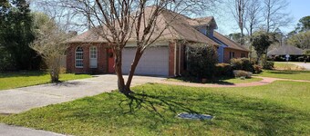 GULF COAST  LODGINGS.