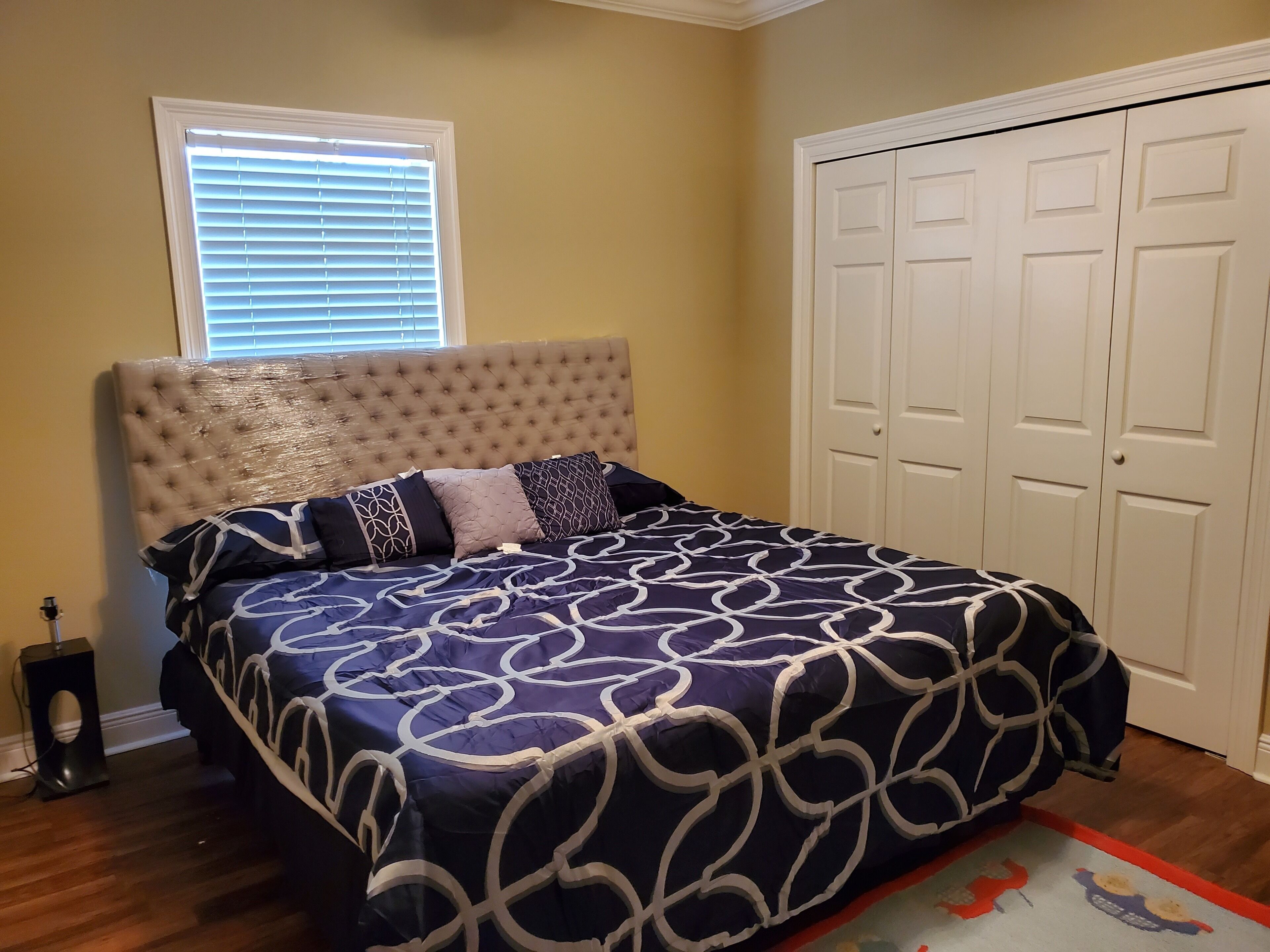 5 多间卧室、熨斗/熨衣板、免费 WiFi、床单