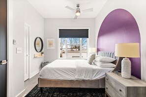 4 soverom, skrivebord, strykejern/-brett og wi-fi (inkludert)