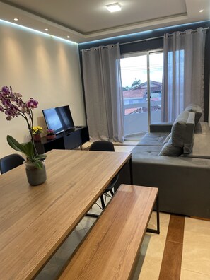 40-inch TV with cable channels - Cobertura Duplex em Peruíbe (Peruíbe)