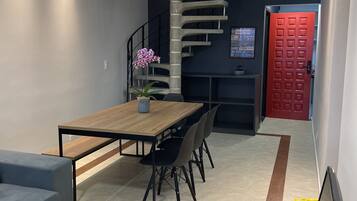 40-inch TV with cable channels