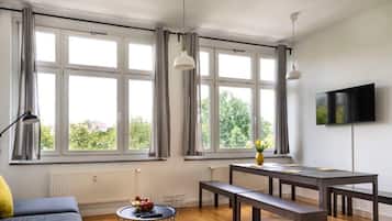 Televisión, oficina