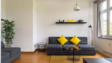 Televisión, oficina