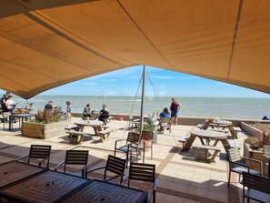 Chalet, Multiple Beds | Outdoor dining - Cosy Static Caravan on East Mersea Island (Colchester)