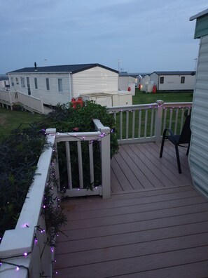 Chalet, Multiple Beds | Balcony - Cosy Static Caravan on East Mersea Island (Colchester)