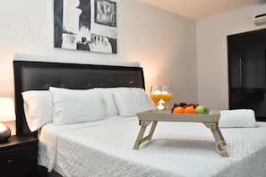 3 slaapkamers, een strijkplank/strijkijzer, wifi