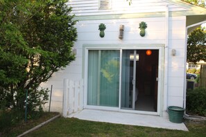 Exterior detail - A ZONE  Short Getaway with Pet (Brigantine)