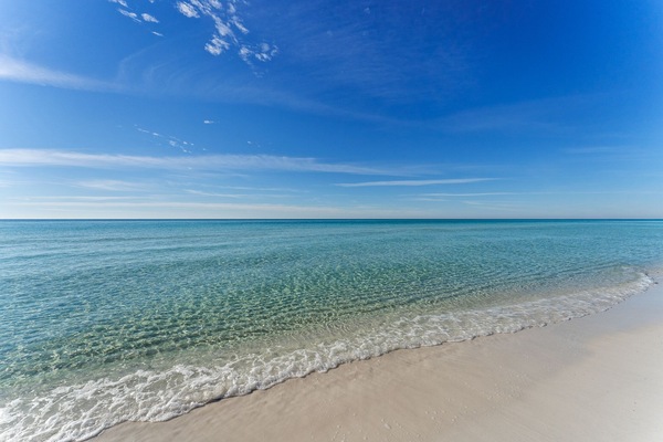 På stranden