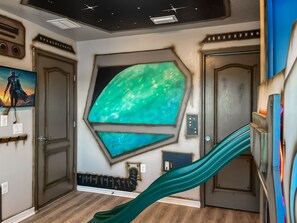 Interior - Magical Theme Rooms, Water Park, Arcade, Sleep 18! 15 mins to Disney (Kissimmee)