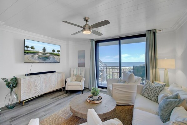 Télévision, table de tennis de table, imprimantes