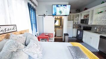 1 bedroom, WiFi (free)