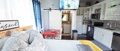 1 bedroom, free WiFi