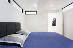 1 bedroom, desk, iron/ironing board, travel cot - 4. APARTEMENT PARIS CENTRE 50m2 2 beds - 2/4 pers. Air conditioning (Paris)