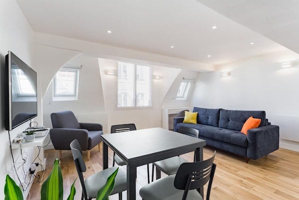 Smart TV - 4. APARTEMENT PARIS CENTRE 50m2 2 beds - 2/4 pers. Air conditioning (Paris)